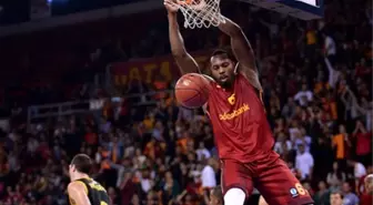 Galatasaray AEK'yı 89-65 Yendi