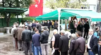 Akyazı Belediyesi Tarafından Aşure Dağıtımı Gerçekleştirdi