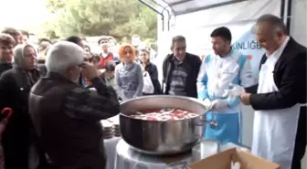 Çiftlikköylülere Aşure Gününde 4 Bin Aşure