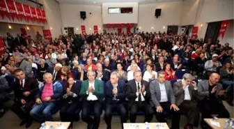 Gürsel Tekin, CHP'ye Üye Olan Çorumlulara Rozet Taktı