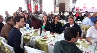 Manisa CHP'li Özel'den Arınç Değerlendirmesi, 'Sen Büyük Bir Keyifle Partinin Başkanına Vaziyeti...