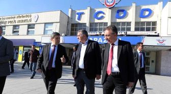 Başbakan Ahmet Davutoğlu'nun Müjdelediği Ada Treni Yer Altına İniyor