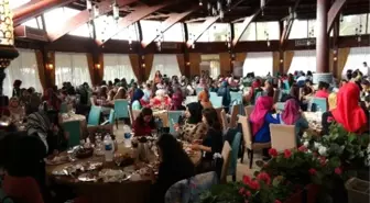 Kadem, Gençlerle Bir Araya Geldi