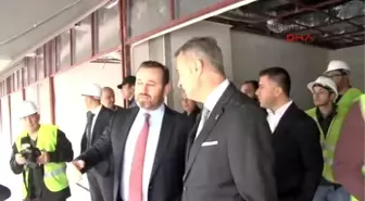 Fikret Orman, Aktif Bank Genel Müdürü Dr. Serdar Sümer ile Birlikte Vodafone Arena'yı Gezdi