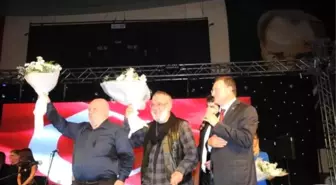 Musa Eroğlu ve Aşık Sefai Aynı Sahnede Kardeşlik Mesajları Verdi