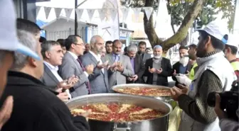 Kahta'da 2 Bin Kişiye Aşure Dağıtıldı