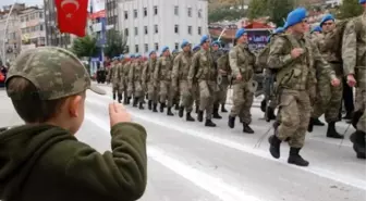 Cumhuriyet Bayramı'na Küçük Asker Damga Vurdu