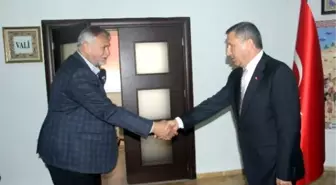 Vali Şerif Yılmaz, Bayram Tebrikleri Kabul Etti