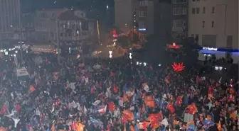 Balıkesir AK Parti'den Havai Fişekli Kutlama