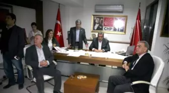 CHP İzmir'de Yine Buruk Sevinç