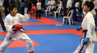 Büyükşehir Karate Ligi Hafta Sonu Yapıldı