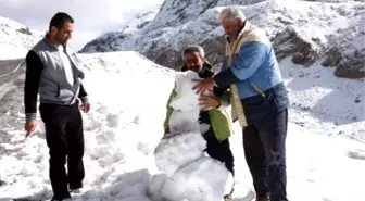 Bahçesaray'ın Kış Çilesi Başladı