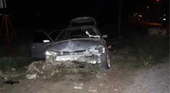 Aydın'da Trafik Kazası Otomobil Tarlaya Uçtu