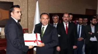 Bozdağ: 5'inci Parti İddialarını Halk Gündemden Kaldırdı