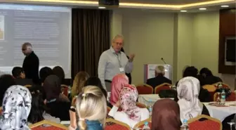 Barış Gazeteciliği Etkinliği ve Suriyeli Mülteciler Raporlanması Semineri Yapıldı