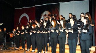 Adıyaman'da Atatürk'ün Sevdiği Şarkılar Seslendirildi