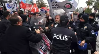 Sivas'ta Protestocu İşçilerle Polis Arasında Arbede