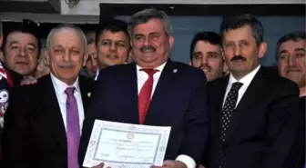 Ak Partili Çaturoğlu Mazbatasını Aldı