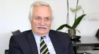 CHP Genel Başkan Yardımcısı Özçelik Görevinden İstifa Etti