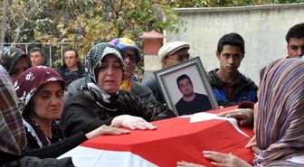 Kayıp Denizcinin Cenazesi Bir Yıl Sonra Memleketinde Defnedildi
