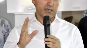 Küçükcan: Türkiye Dünyaya İnsanlık Dersi Veriyor
