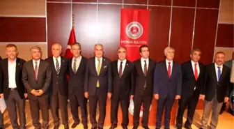 Mersin'de Vekiller Mazbatalarını Birlikte Aldı