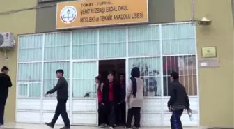 Turhallı Lise Öğrencileri Hudut Askerlerine Yöresel Yemekler Gönderdi