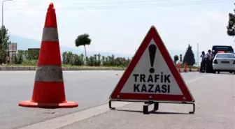 Kumluca'da Trafik Kazası: 2 Yaralı