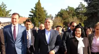 Abdullah Gül'e Evrensekiz'de Yoğun İlgi