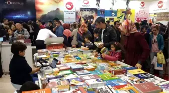 'Günümüz Haricileri' Tüyap Kitap Fuarında Konuşuluyor