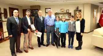 Başkan Karaosamoğlu Öğretmen ve Öğrencileri Ağırladı