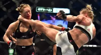 Ringlerin Kraliçesi Ronda Rousey, İlk Kez Devrildi