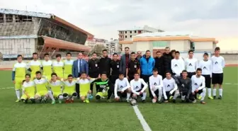 Ağrı'da Okul Sporları Heyecanı Başladı