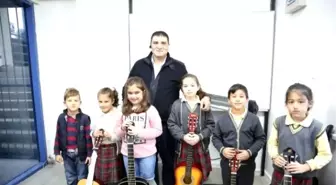 Bilgi Evi'nde Gitar ve Keman Kursu Eğitimleri Başladı