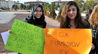 Öğrenciler YÖK'ü 'Yaylalar' Şarkısıyla Protesto Etti