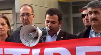 Adana'da İşten Atılan Taşeron Postacılardan Eylem Nöbeti