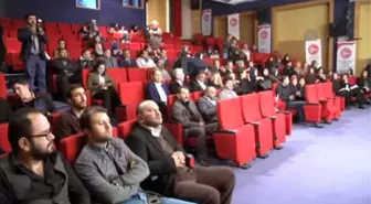 Savaşta Kadın Olmak' Konferansı