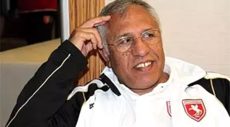 Alanyaspor, Şanlıurfaspor'u 4-0 Mağlup Etti