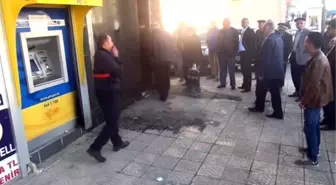 PTT Binasına Molotoflu Saldırı