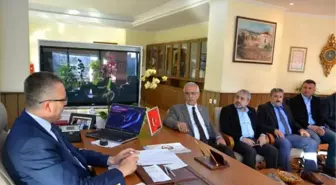 EÜ Hastanesi 300'ü Aşkın Yoğun Bakım Yatağı İle Hizmet Veriyor