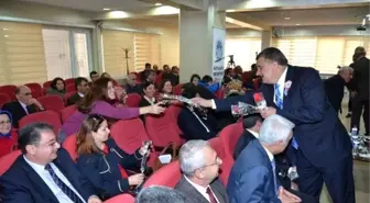 Gürkan, Öğretmen ve Öğrencilere Eğitim Seti Hediye Etti