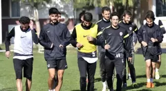 İnegölspor Sıkıntılı Günleri Geride Bırakmak İstiyor