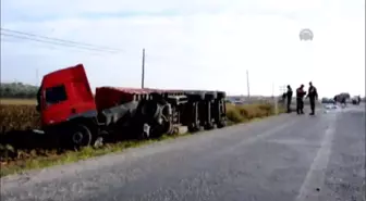 İzmir'de Trafik Kazası: 1 Ölü, 3 Yaralı