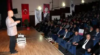 Talha Uğurluel Kütahya'da Konferans Verdi