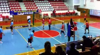 24 Kasım Voleybol Turnuvası