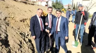 Öğretmenler Gününde Yahyalı'da Çınar Dikildi