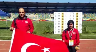 Merve Uzun'dan Çifte Madalya