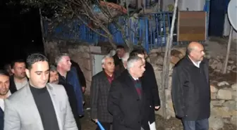 Vali Kamçı Deprem Bölgesinde İncelemelerde Bulundu