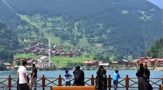 Aşırı Sıcaklar Körfez Ülkelerini Karadeniz'e Yönlendiriyor