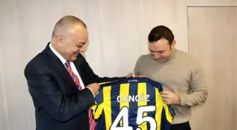 Fenerbahçeli Yöneticiden Başkan Ergün'e Ziyaret